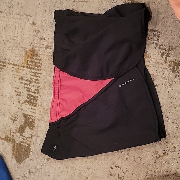 The North Face Womens Lined Shorts - Picture 8 of 10